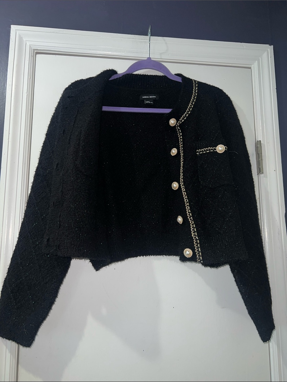 Chic Black Pearl-Button Knit Cardigan - Picture 6 of 7